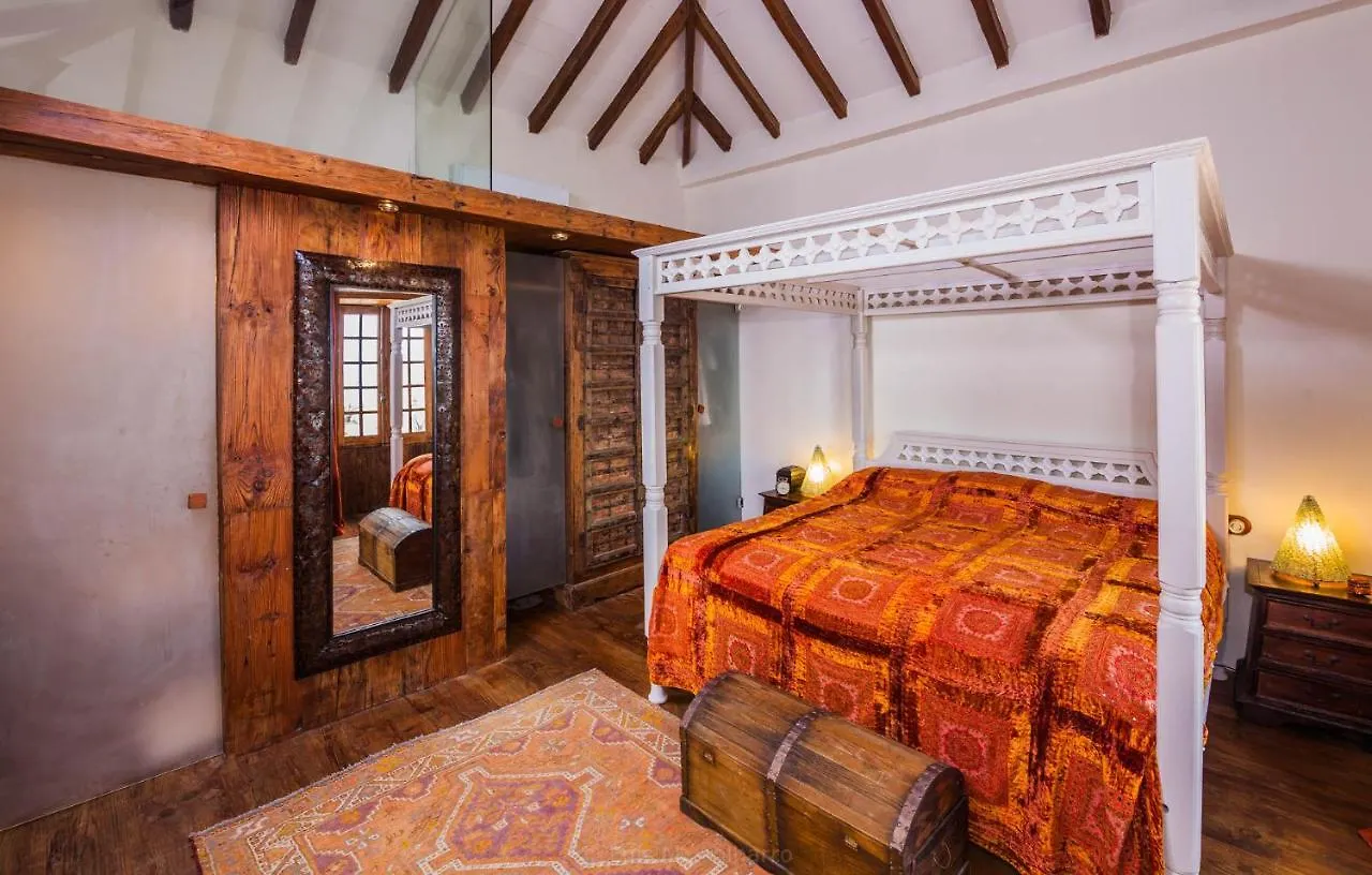 Historic Canarian House, Private Heated Infinity Pool, Bbq, Wifi + Panoramic Ocean Views Arona  Villa Arona (Tenerife)